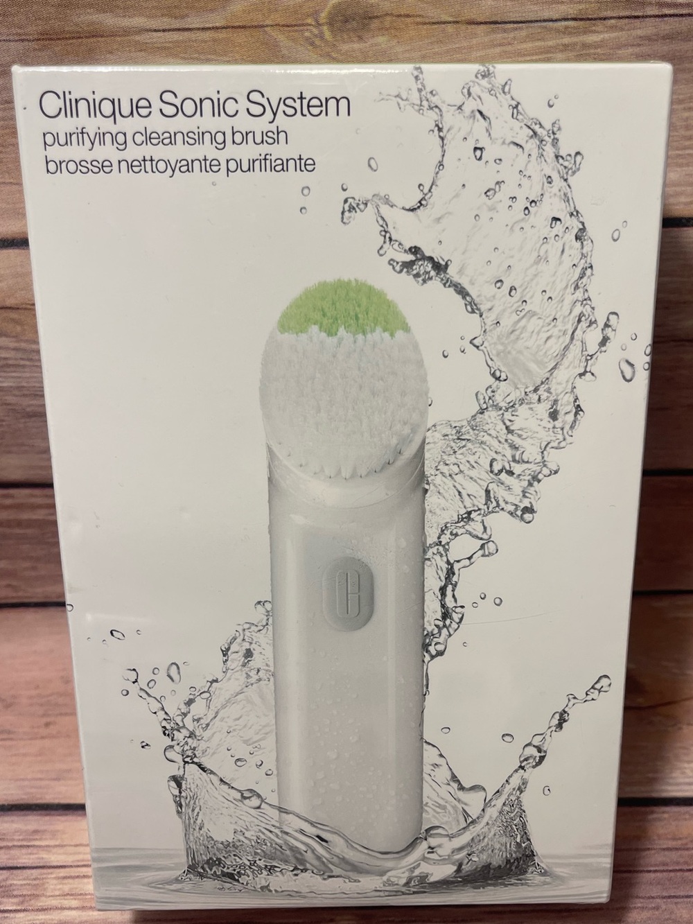 Clinique Sonic System Cleansing Brush — White with Light Green Bristles